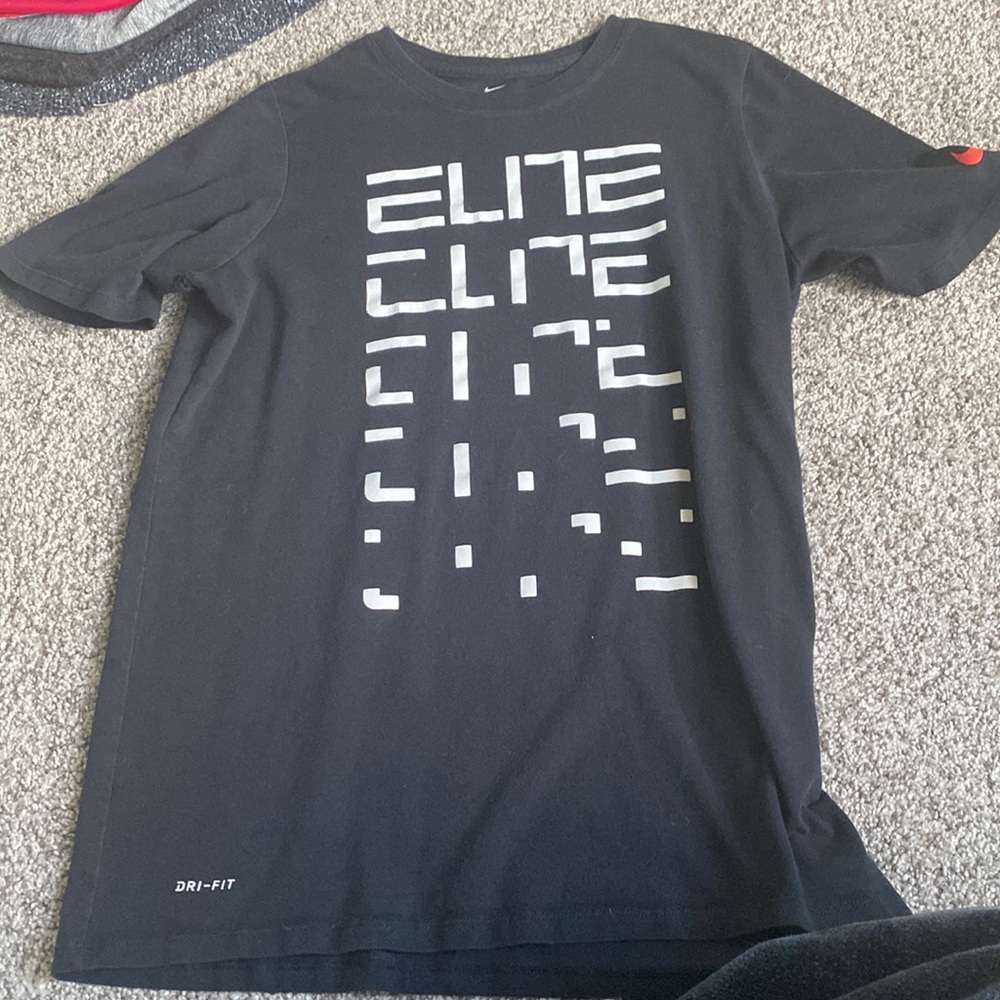 boys nike elite tshirt
